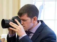 Humans of New York or ‘Humans of Gaza’? Photographer Faces Backlash Over Series on Palestinian Aid Group With Alleged Terror Ties